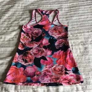 Lululemon workout top